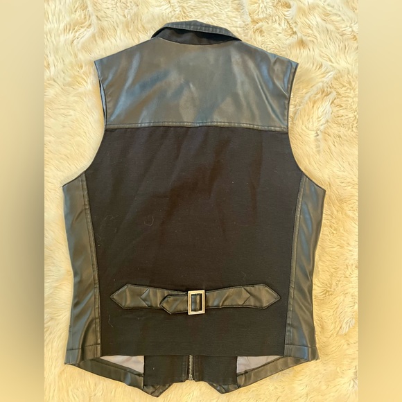 NWOT GUESS Men’s Vegan Leather Lorenzo Vest Size Small - Picture 5 of 8